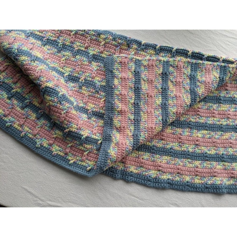 Handmade Crochet Baby Blanket Receiving Pastel 41X35 Heavy Sheen Winter Crib